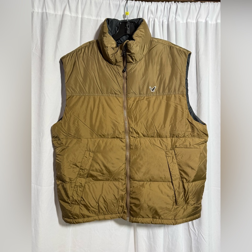 EUC American Eagle Outfitters Brown Puffer Vest sz Lg (YRJTLC)